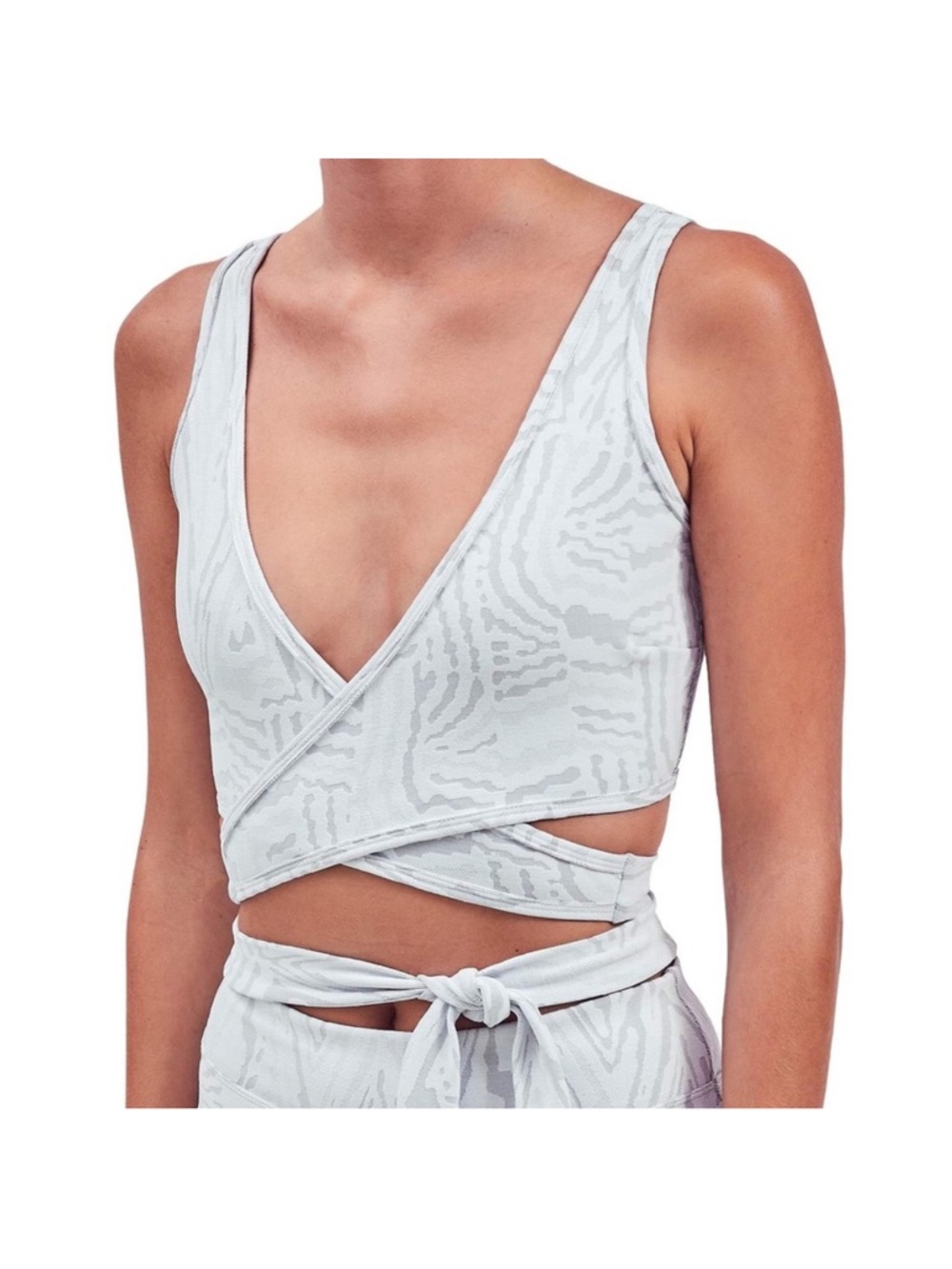 DEVON WINDSOR “ELLIE” Light Gray Wrap Crop Top Size L